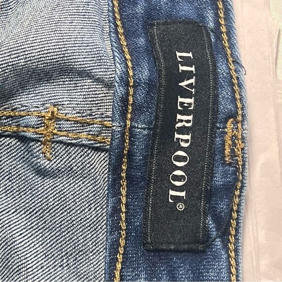 Liverpool crop  straight  raw hem Blue Jeans size 6/28 - Picture 10 of 14